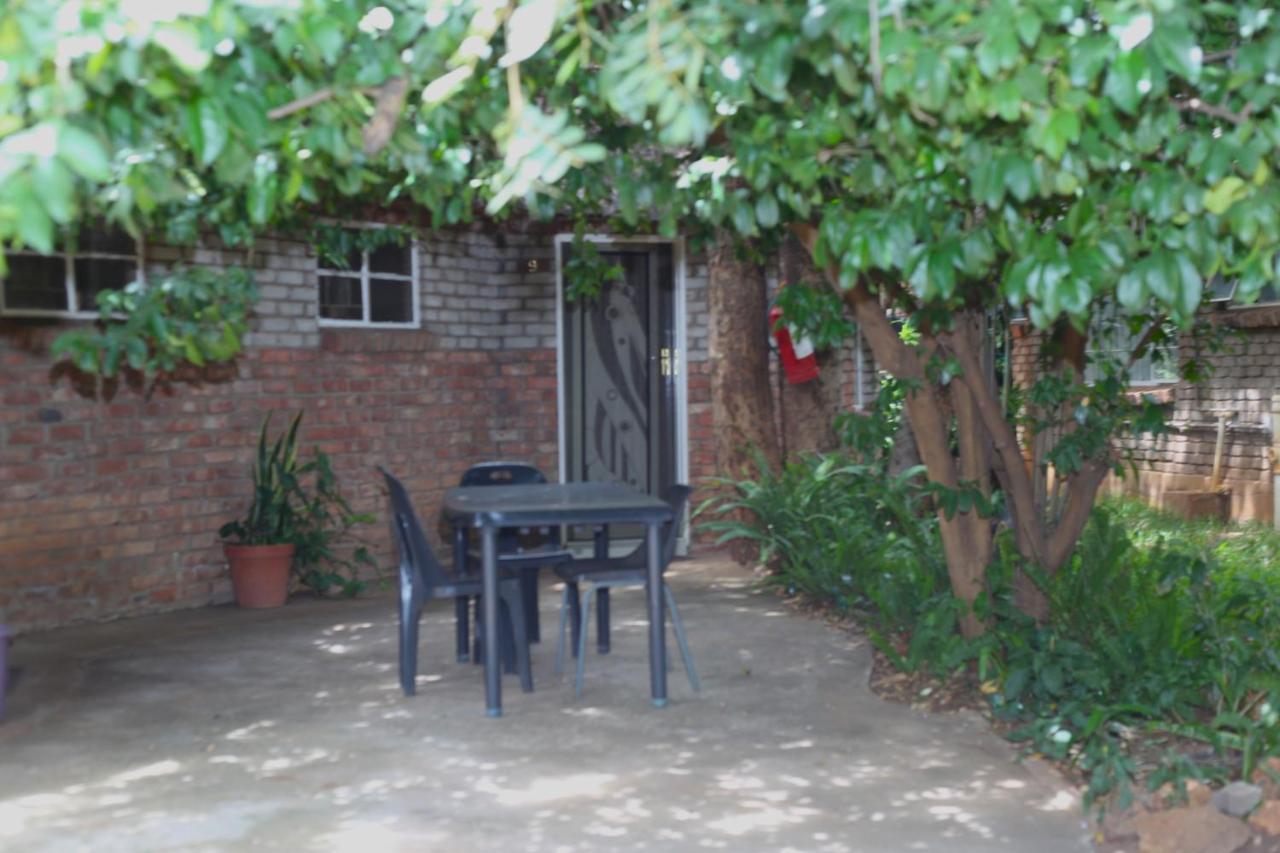 Mawuya Lodge Victoria Falls Exterior photo