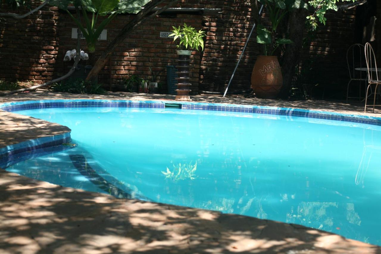 Mawuya Lodge Victoria Falls Exterior photo