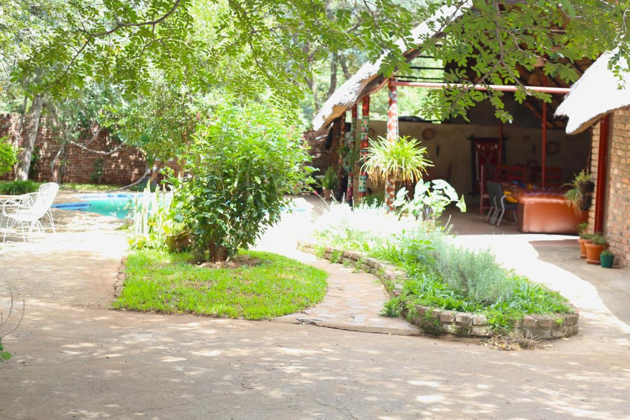 Mawuya Lodge Victoria Falls Exterior photo