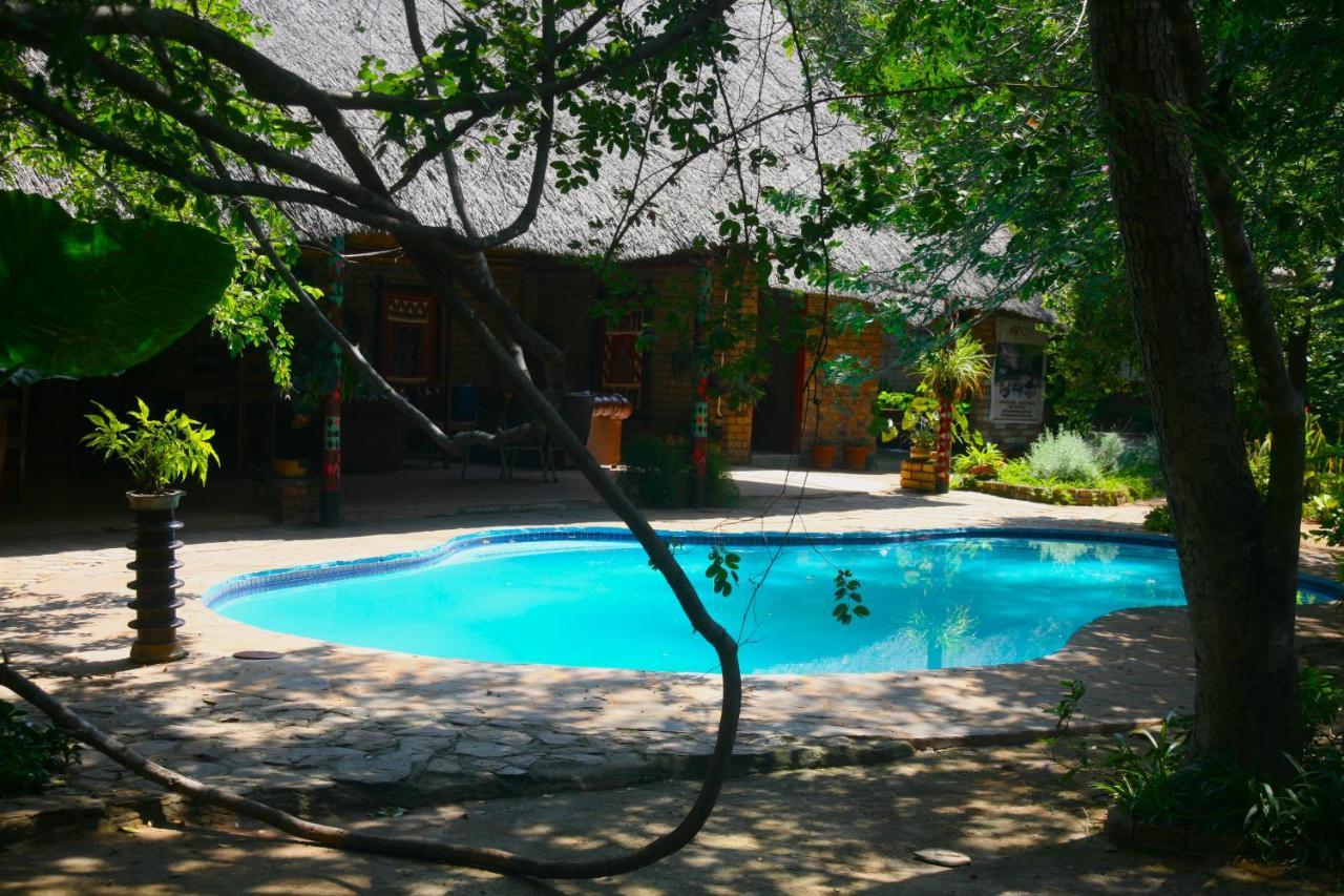 Mawuya Lodge Victoria Falls Exterior photo